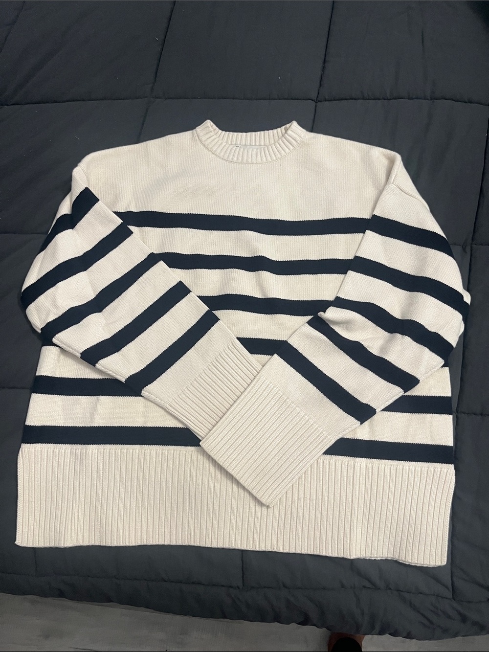 ✨Zara Stripe Sweater✨